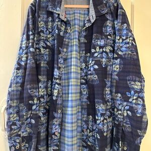 Tommy Bahamas Men’s Jingle Plaid Lightweight Flannel